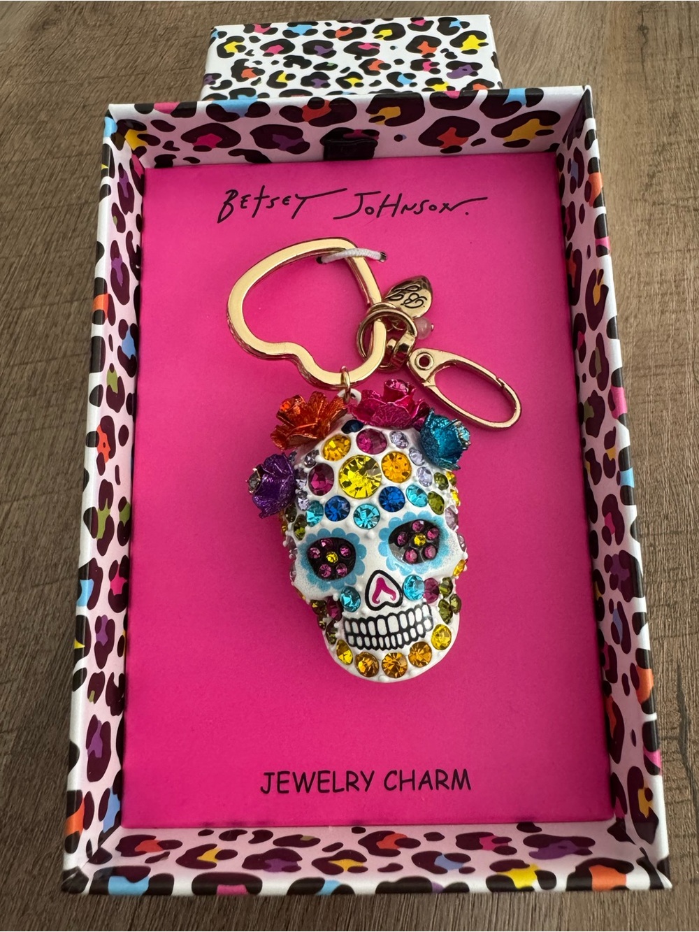 Betsey Johnson Sugar Skull Rhinestone Jewelry Charm / Keychain (New in Box)